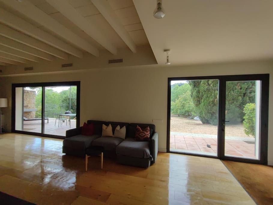 Designer Home With Pool Near Beach And Village 阿雷亚 外观 照片
